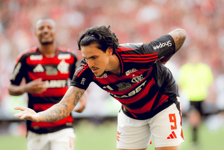 Flamengo e Botafogo-PB fazem o jogo de ida da terceira fase da Copa do Brasil no Castelão de São Luís (MA), a partir das 20h.