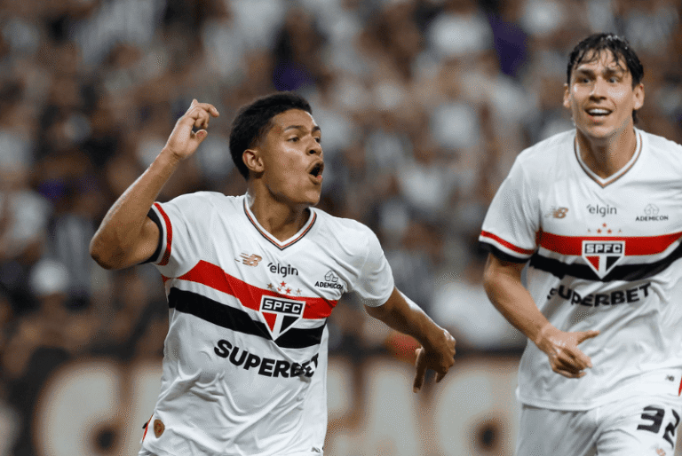 É noite de estreia para o São Paulo de Luís Zubeldía, que retorna à campo em partida válida pela terceira rodada da Copa Betano do Brasil.