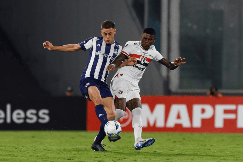 Já classificado para as oitavas da Libertadores, o São Paulo entra em campo nesta terça, em jogo da última rodada da fase de grupos.