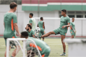 A 10ª rodada do Campeonato Brasileiro começa a ser disputada neste sábado, 24, com três jogos, inclusive Fluminense x Vasco. Confira!