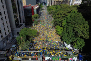 O programa ISFM NEWS desta segunda-feira (30) discutiu a baixa participação de populares na manifestação organizada pelo ex-presidente...