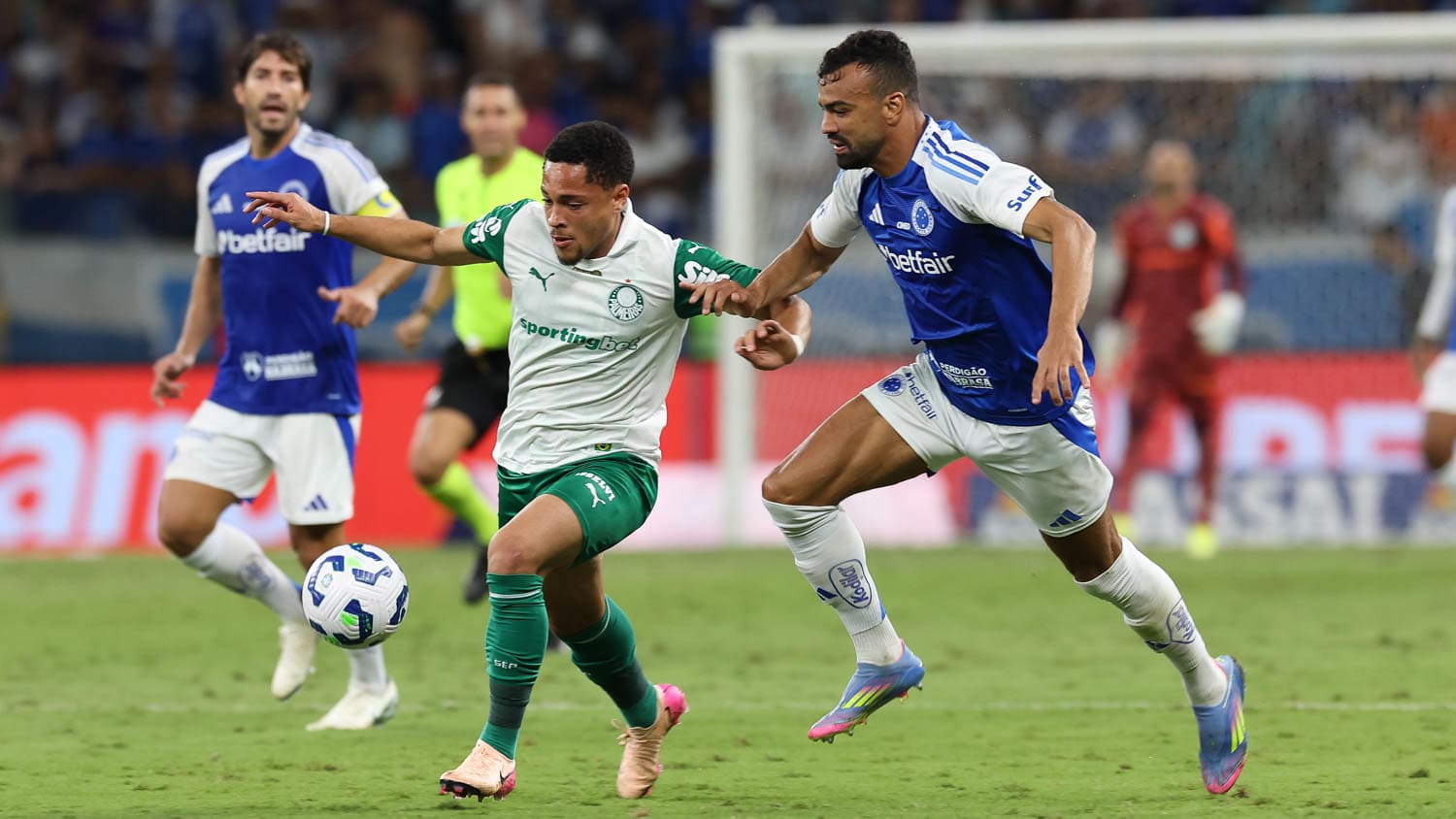 No último domingo (1), o Palmeiras foi derrotado pelo Cruzeiro no Mineirão e, com isso, deixou a liderança do Campeonato Brasileiro.