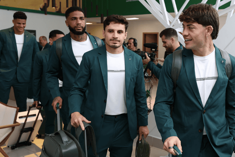 O Palmeiras já está nos Estados Unidos para a disputa da Copa do Mundo de Clubes da FIFA! A delegação desembarcou na noite de...