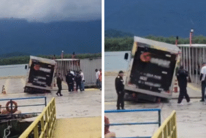 Um caminhão carregado com pescado ficou preso por aproximadamente três horas entre a balsa e o píer durante a travessia Guarujá-Bertioga, no