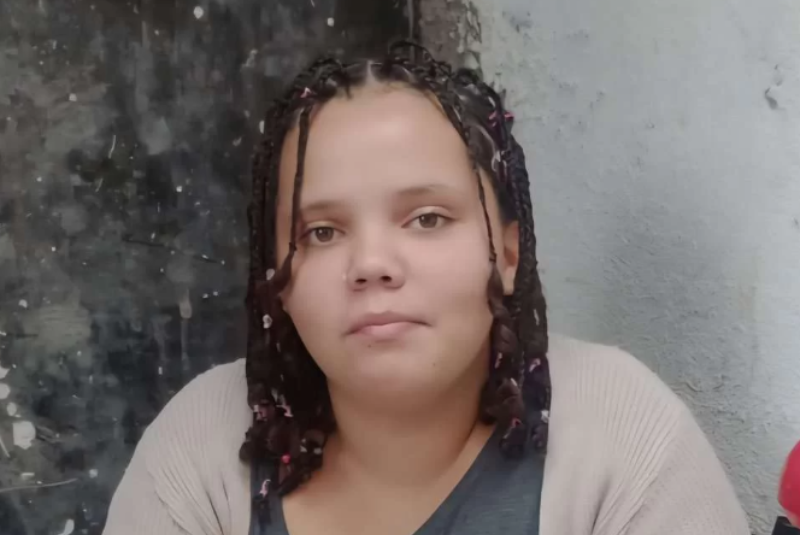 Uma adolescente de 12 anos está desaparecida desde o último domingo (6) em Santos, no litoral de São Paulo. A jovem, identificada como Yara