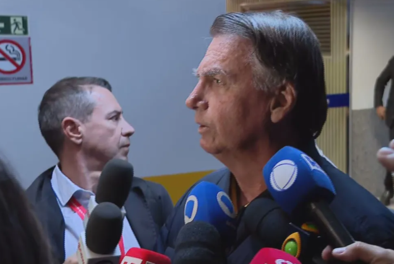 A perícia no pen drive apreendido em um dos banheiros da residência do ex-presidente Jair Bolsonaro, em Brasília, concluiu que o dispositivo