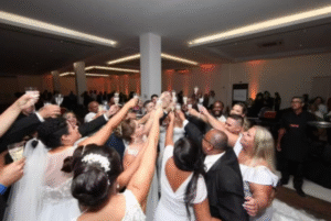 Casais que desejam oficializar sua união podem se inscrever até 12 de agosto no casamento comunitário promovido pela Prefeitura de Santos,