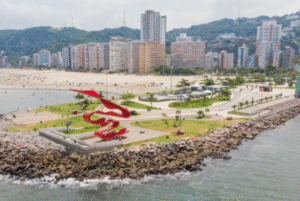 O fim de semana promete ser movimentado em Santos, com uma programação cultural repleta de atrações gratuitas e acessíveis ao público.