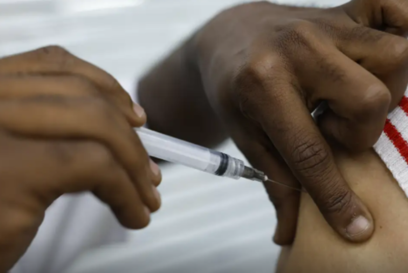 O boletim InfoGripe, divulgado nesta quinta-feira (10), no Rio de Janeiro, destaca que o número de casos de Síndrome Respiratória Aguda Grave
