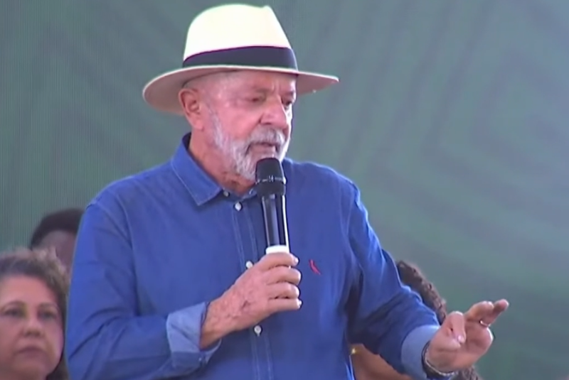 Durante evento em Minas Gerais, Lula reagiu à decisão de Trump de impor uma tarifa de 50% sobre produtos brasileiros a partir de 1º