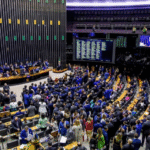 O programa ISFM News desta quarta-feira (20) abordou o caráter de urgência na votação do Projeto de Lei que visa combater a adultização...
