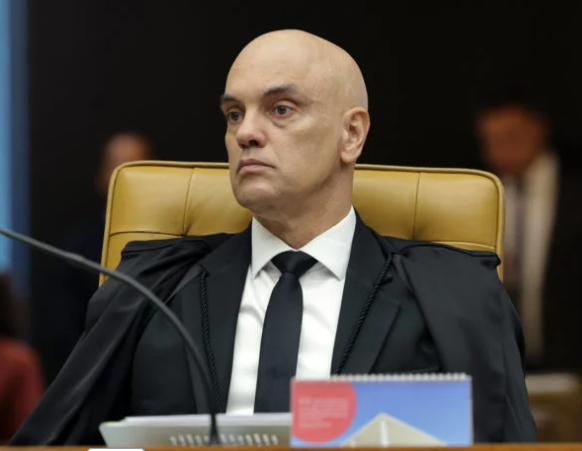 O ministro Alexandre de Moraes, do Supremo Tribunal Federal (STF), declarou nesta sexta-feira (1º) que o julgamento dos réus envolvidos na
