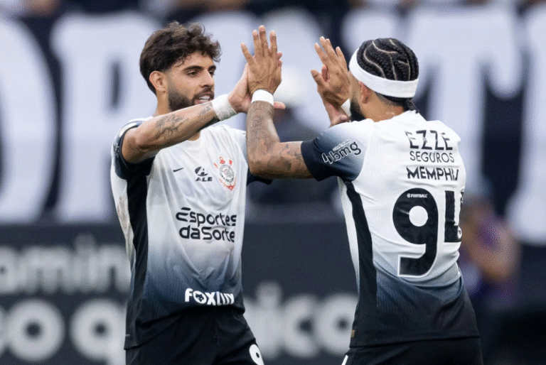 O Corinthians volta a enfrentar problemas no ataque. Dorival Júnior perdeu Memphis Depay, com lesão muscular na coxa, e Yuri Alberto...
