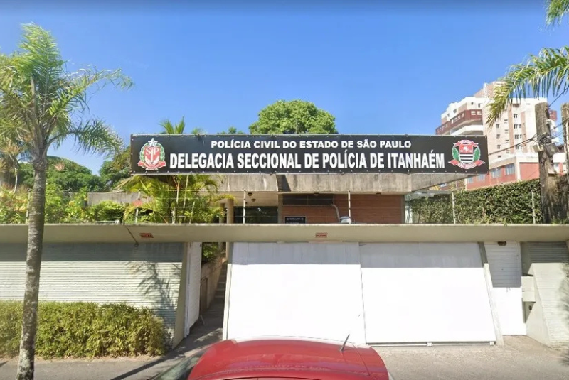 Um adolescente de 17 anos denunciou ter sido alvo de agressão e assédio dentro do banheiro da Escola Estadual Professora Silvia...