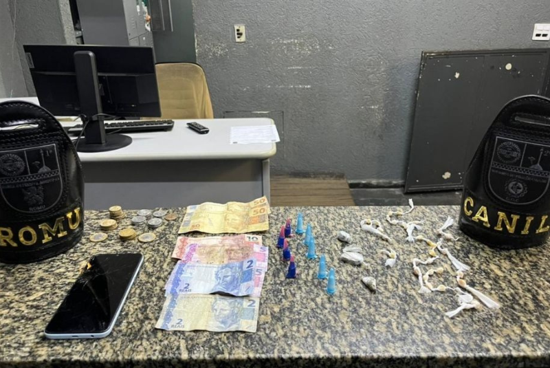 A Guarda Civil Municipal (GCM) de São Vicente prendeu em flagrante um homem por tráfico de drogas na madrugada de segunda-feira...