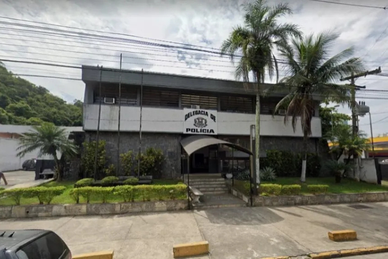 Na tarde desta sexta-feira (30), um homem foi baleado durante uma tentativa de assalto na Praia das Astúrias, em Guarujá.