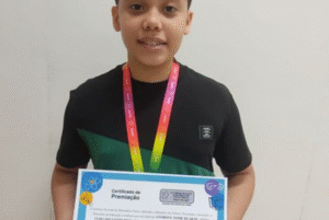 Dois estudantes da rede municipal de ensino de Guarujá foram premiados na 19ª edição da Olimpíada Brasileira de Matemática...