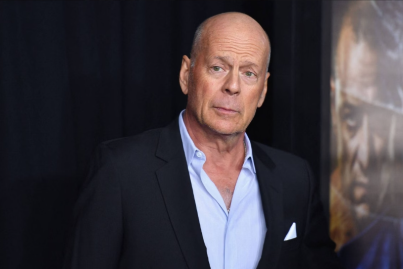 Bruce Willis é internado em casa de apoio após avanço de demência