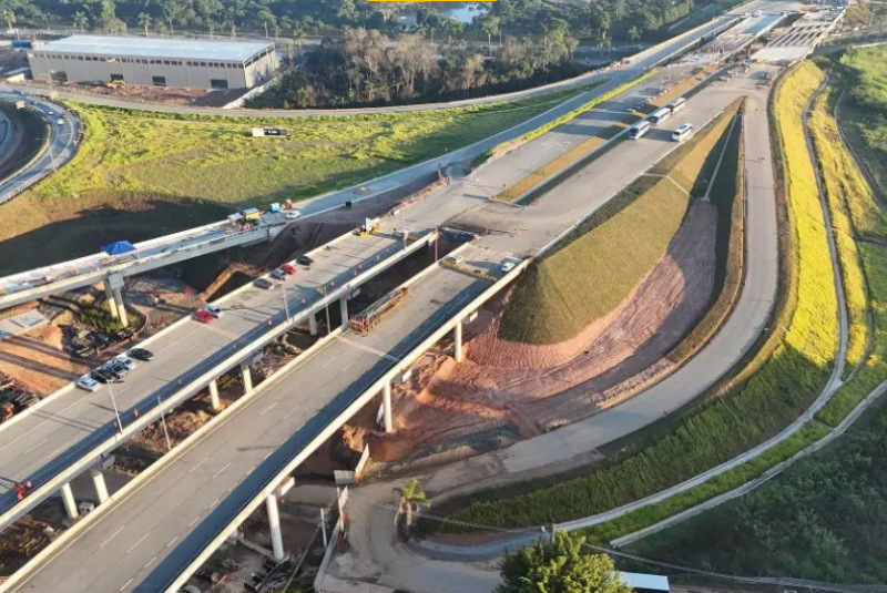 Dutra tem mudanças no trânsito no fim de semana para içamento de vigas de 170 toneladas do Rodoanel