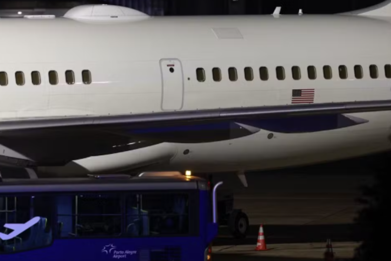 Um Boeing 757 da Força Aérea dos Estados Unidos, utilizado em missões especiais, pousou no Aeroporto Internacional de Guarulhos