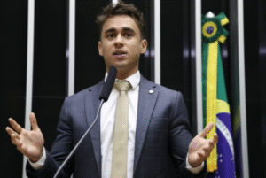 Parlamentares da oposição alcançaram nesta quinta-feira (7/8) o número mínimo de 41 assinaturas exigidas para apresentar um pedido de