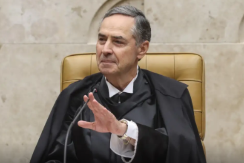 O presidente do Supremo Tribunal Federal (STF), ministro Luís Roberto Barroso, iniciou, nesta sexta-feira (1º), a primeira sessão plenária