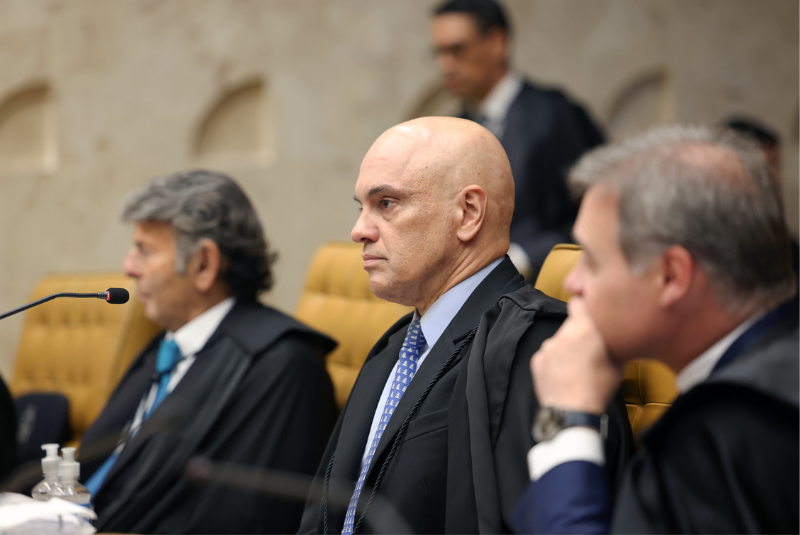 O programa ISFM News desta sexta-feira (15) abordou a pesquisa AtlasIntel–Bloomberg, que mostra Alexandre de Moraes, Cármen Lúcia e...