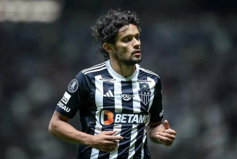 O Atlético-MG recusou uma proposta do Al-Taawoun, da Arábia Saudita, pelo meia Gustavo Scarpa. O clube árabe, comandado pelo...