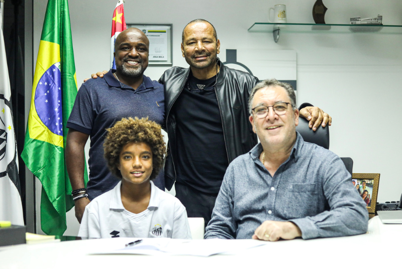 O Santos assinou um projeto de licenciamento de imagem com Kauan Basile, de 13 anos, uma das maiores promessas do clube.