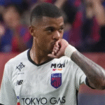 O São Paulo busca no mercado um substituto para André Silva, que sofreu lesão no joelho e pode perder a temporada. O alvo é...