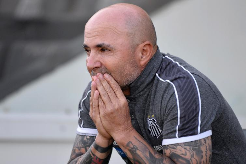 O Santos anunciou o fim das negociações com Jorge Sampaoli. O clube não tem condições de atender aos pedidos do treinador...