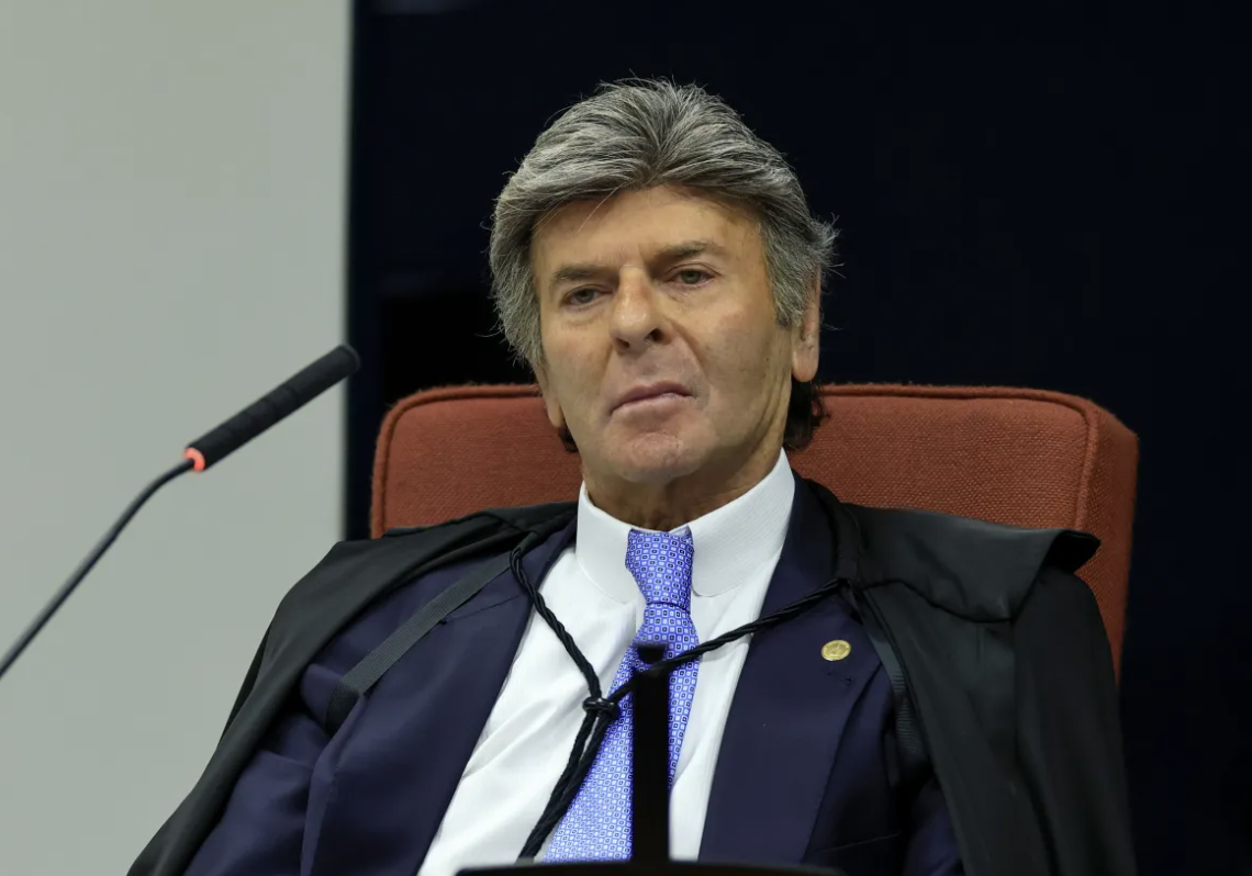 Fux vota por absolver Bolsonaro de todas as acusações da PGR