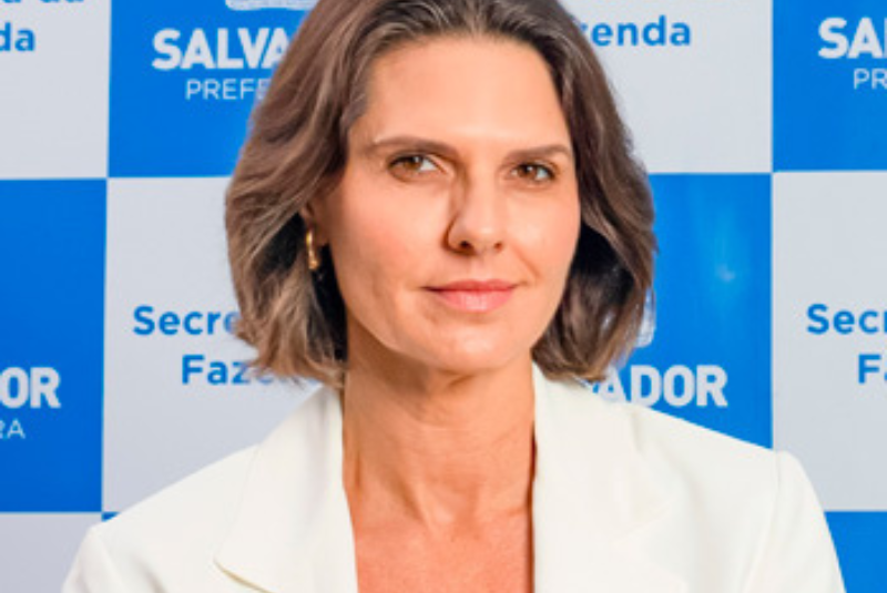 Uma decisão liminar do Tribunal de Justiça da Bahia suspendeu o uso de recursos públicos para custear o doutorado da secretária...
