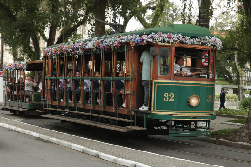 Santos comemorou nesta terça-feira (23) os 25 anos da Linha Turística do Bonde, um dos símbolos do Centro Histórico da cidade.