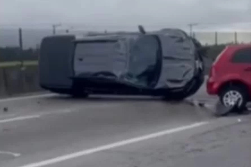 O presidente da Câmara de Vereadores de Mongaguá, Luiz Berbiz, conhecido como Tubarão (União), sofreu um acidente de carro na manhã...