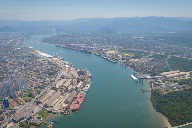 A construção do túnel Santos-Guarujá, um dos projetos mais aguardados para melhorar o trânsito entre as duas cidades, ganhou um novo...