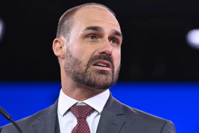 Eduardo Bolsonaro e Paulo Figueiredo podem virar réus: entenda o que acontece após denúncia da PGR