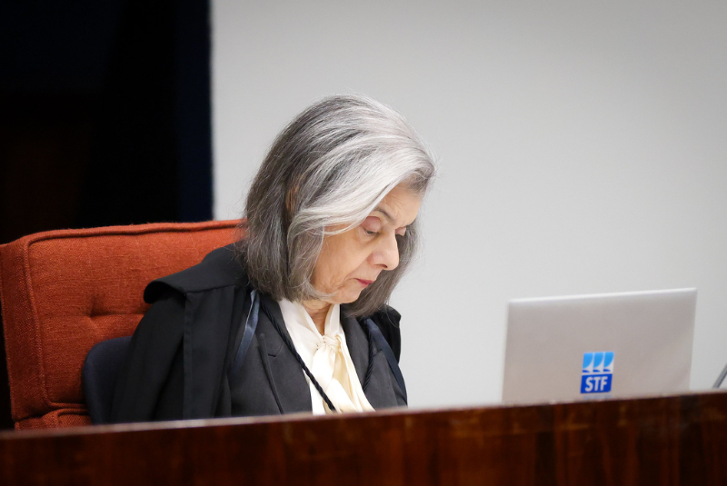Cármen Lúcia rebate defesa de Ramagem e reafirma segurança das urnas eletrônicas