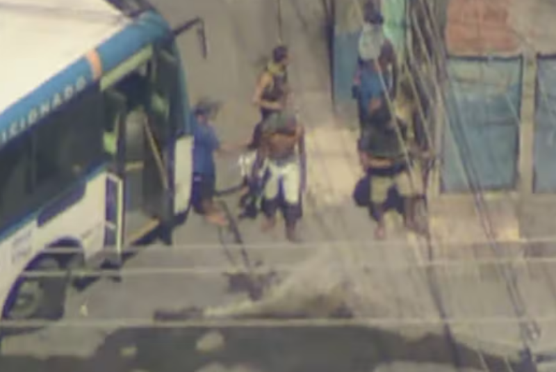 Operação em Senador Camará deixa 8 mortos e provoca caos na Zona Oeste do Rio