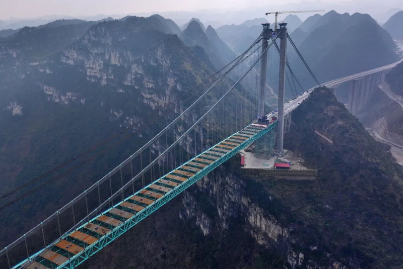 Ponte mais alta do mundo está prestes a ser inaugurada na China