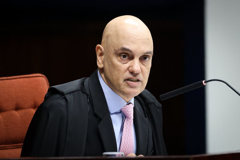 Trama golpista: Moraes vota por manter delação premiada de Mauro Cid