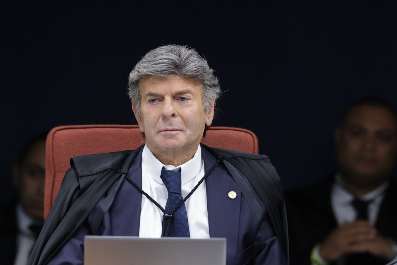 Fux é o terceiro a votar em nova sessão de julgamento de Bolsonaro