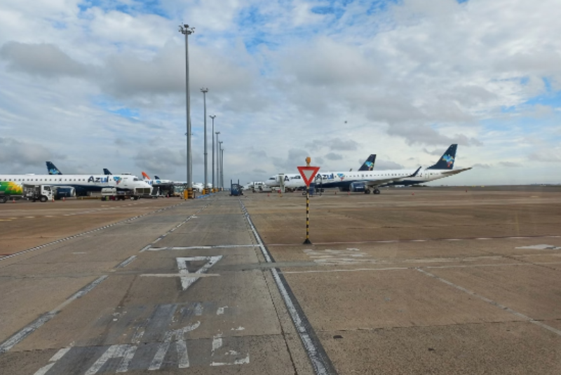 Controladores de voo anunciam paralisações em setembro e outubro