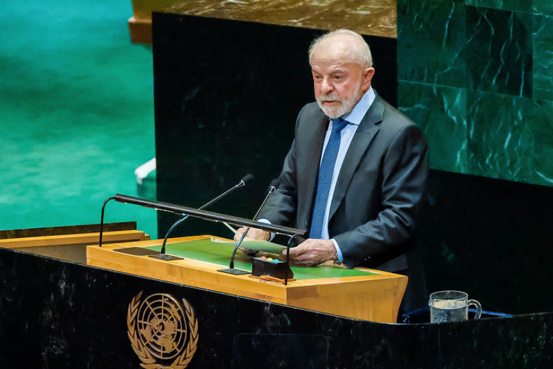 Lula faz autocrítica em encontro em NY e questiona avanço da extrema direita