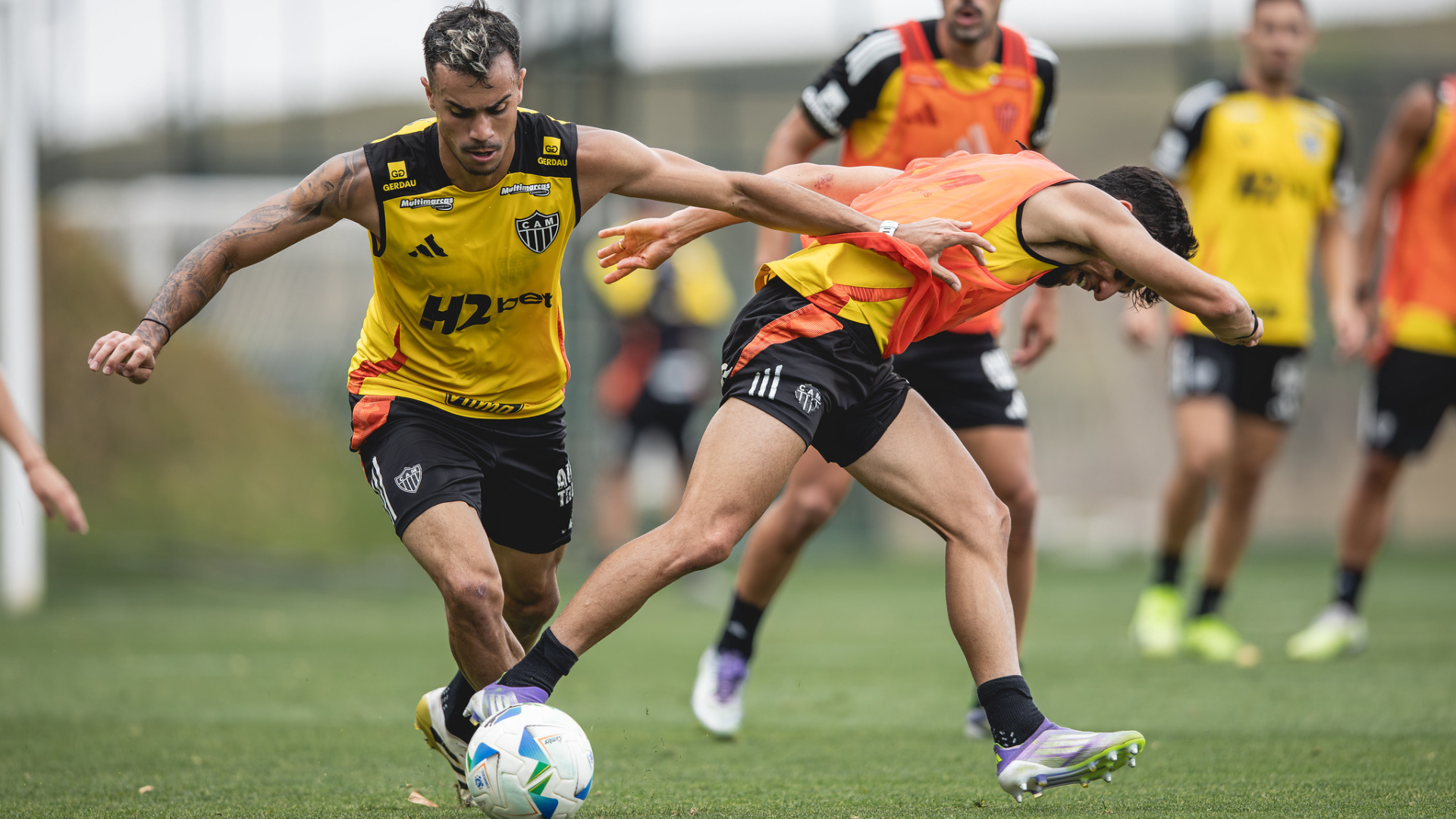 Bolívar e Atlético se enfrentam nesta quarta-feira, às 19h, no estádio Hernando Siles, em La Paz, pelo jogo de ida das quartas da...