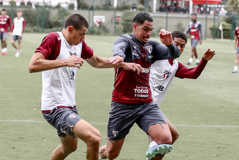 O São Paulo se reapresenta nesta terça (9) após a Data Fifa e inicia a preparação para uma sequência decisiva de jogos. O time encara...