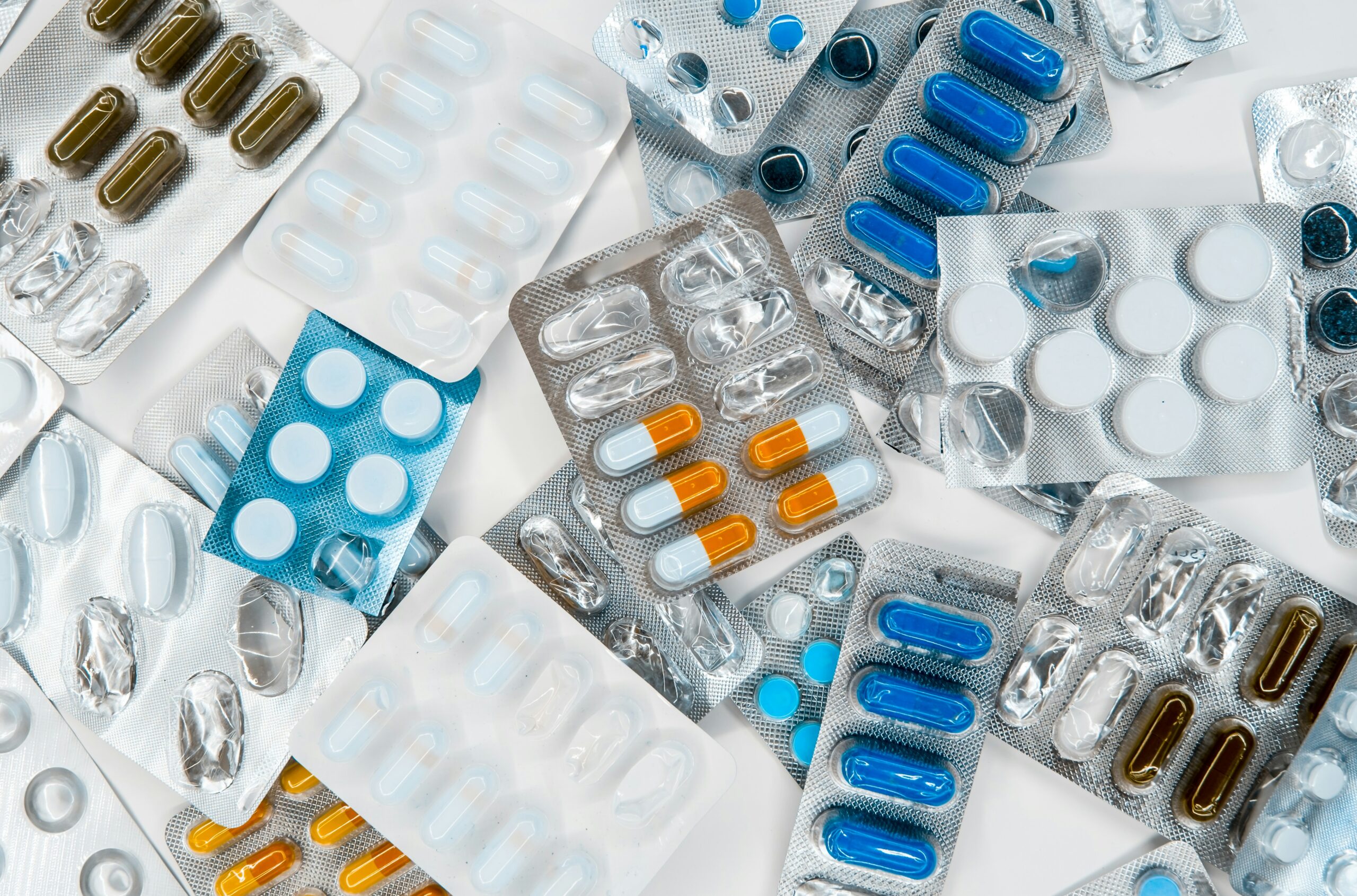 Senado aprova venda de medicamentos em supermercados com regras específicas