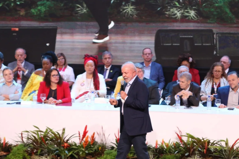 O presidente Luiz Inácio Lula da Silva (PT) fez duras críticas à ascensão da extrema direita no cenário político global durante discurso...