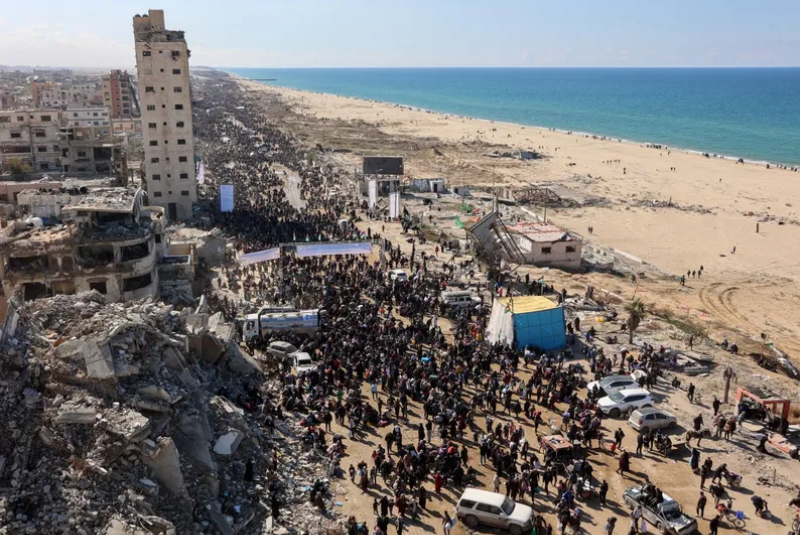 O governo de Israel divulgou nesta sexta-feira (10) a lista de 250 presos palestinos que poderão ser libertados como parte do cessar-fogo...