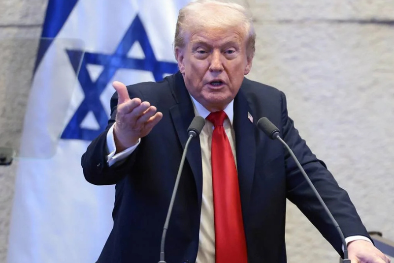 O presidente dos Estados Unidos, Donald Trump, discursou nesta segunda-feira (13) no Knesset, o Parlamento de Israel, após mediar o acordo...
